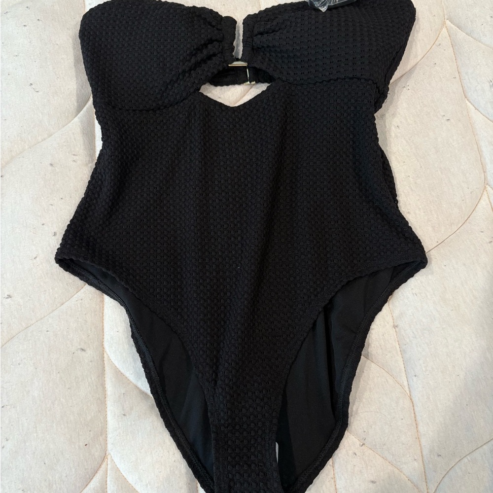 Shade & Shore Black One Piece Swimwear with Streamlined Silhouette NWT